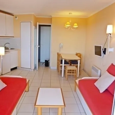 2m Cap Esterel Appartement *